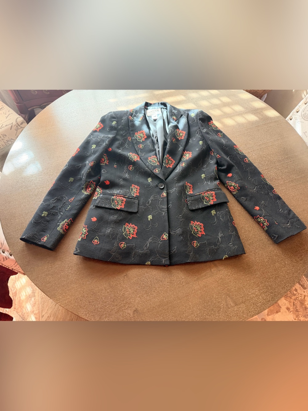 Vintage 90s Oscar by Oscar de la Renta Black Wool Embroidered Floral Blazer 6 - Picture 11 of 16